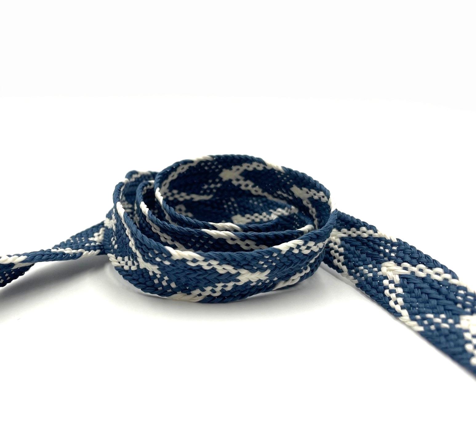 SCF ruban tresse plate bleu et blanc motif tresse algérienne EPV-polyester -17mm (ref TREB 0949 Maisons-Laffitte - PE 23)